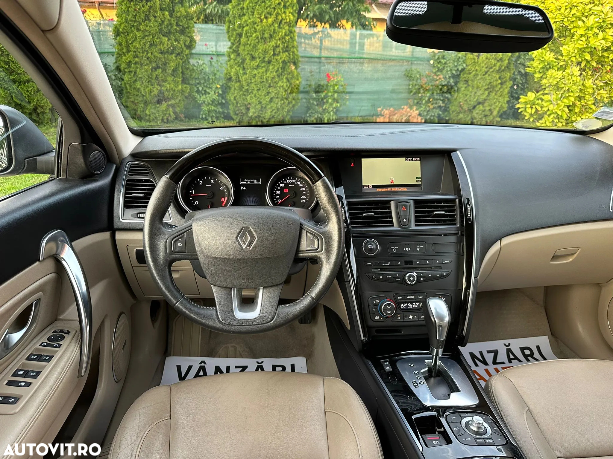 Renault Latitude 2.0 dCi Initiale Aut. - 6