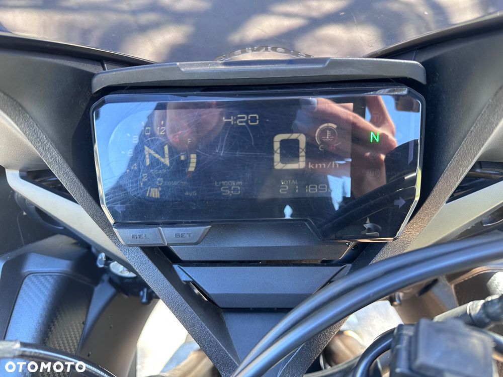 Honda CBR - 7
