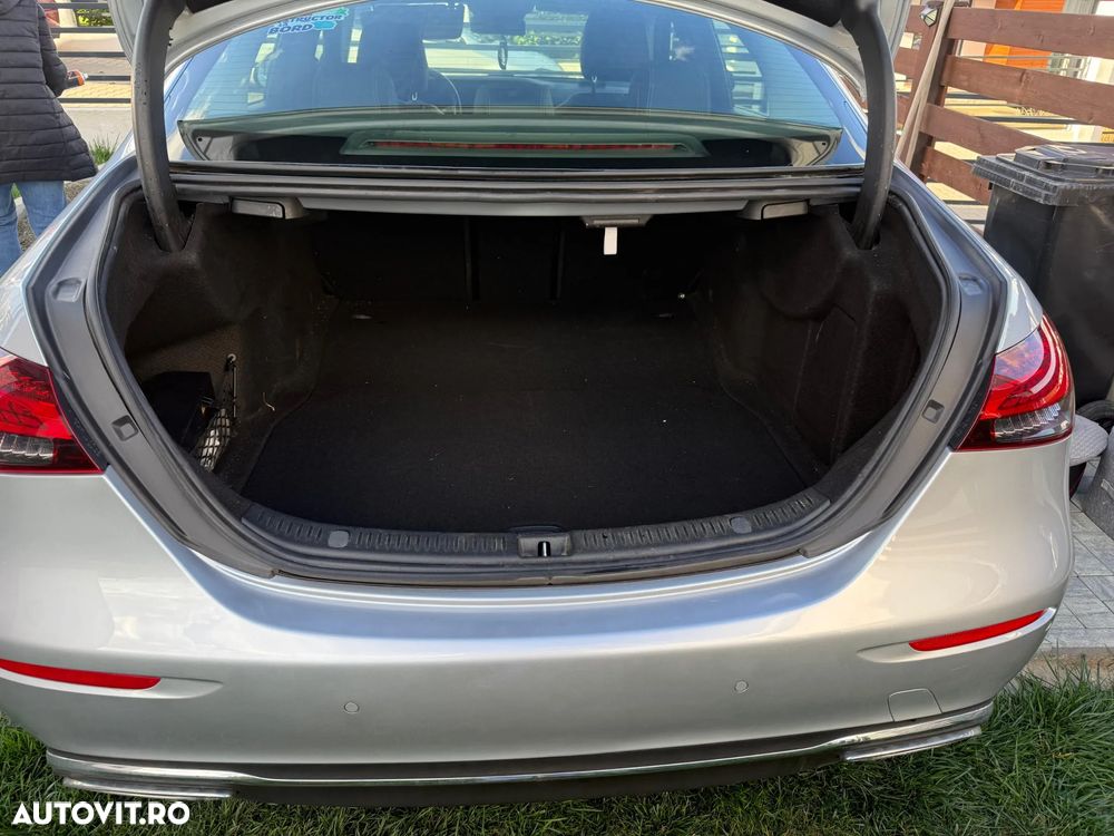 Mercedes-Benz E 220 d 4Matic 9G-TRONIC Exclusive - 14