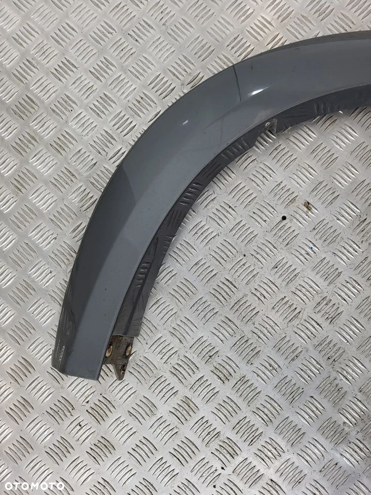 Mitsubishi L200 IV Listwa Błotnika Prawy Przód - 5