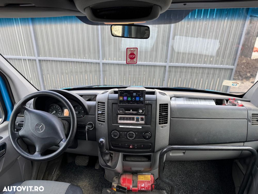 Mercedes-Benz Sprinter - 8
