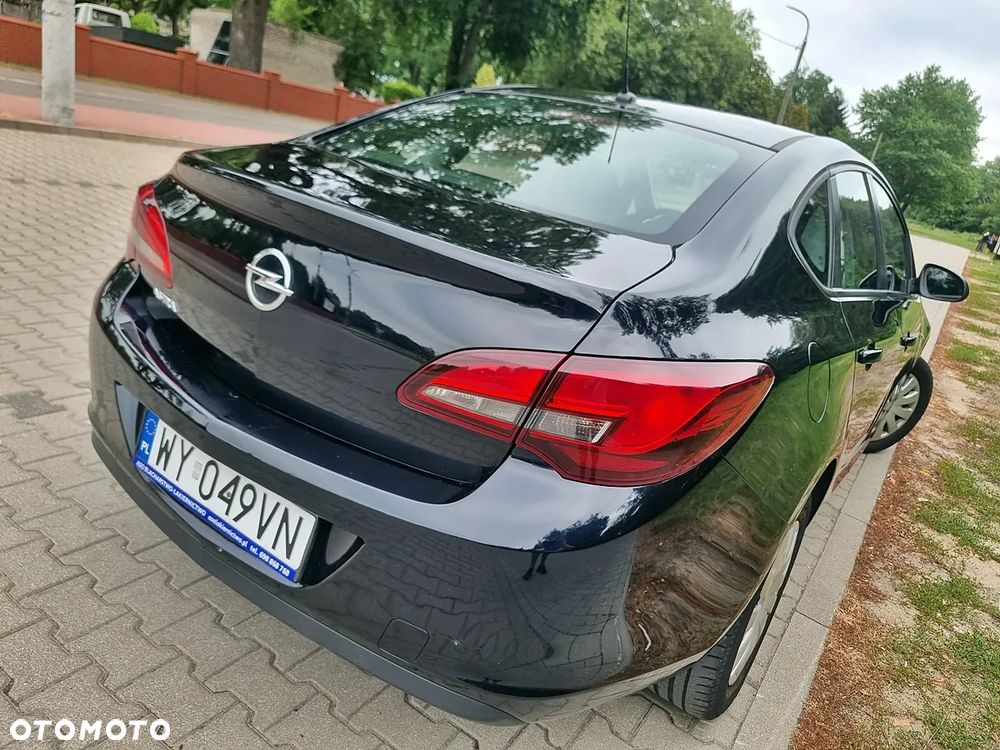 Opel Astra 1.6 Active - 21