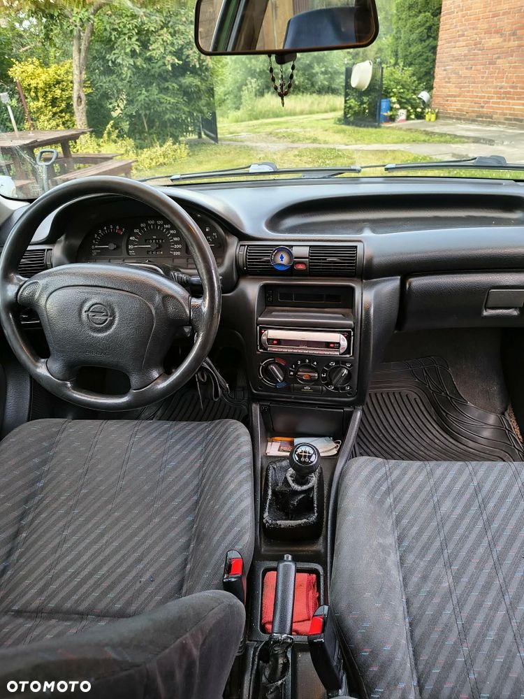 Opel Astra - 6