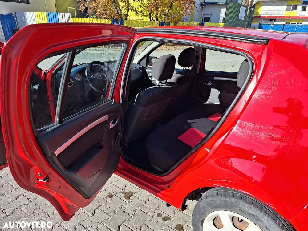 Dacia Sandero 1.2 - 6