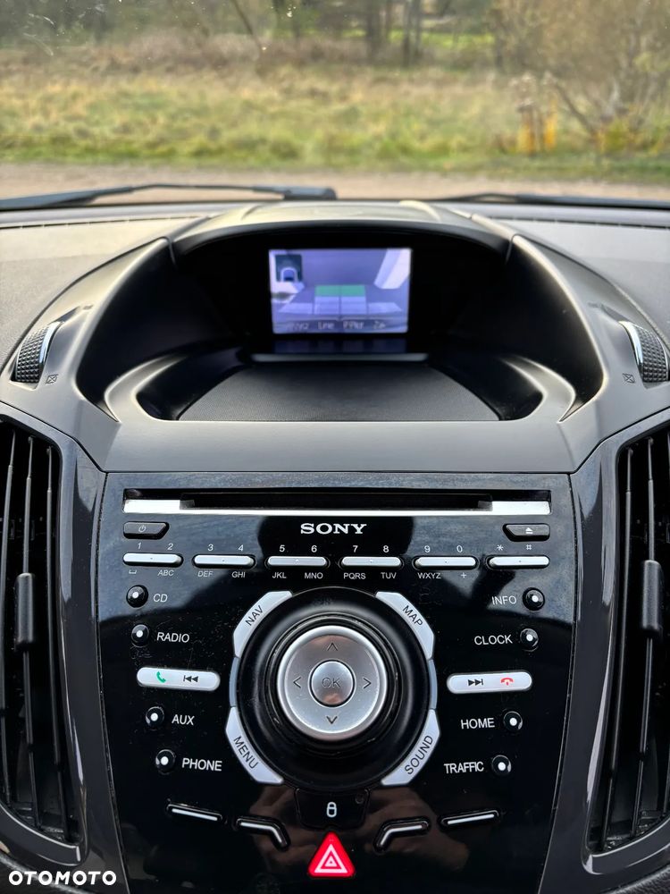 Ford Kuga 1.6 EcoBoost 2x4 Titanium - 14