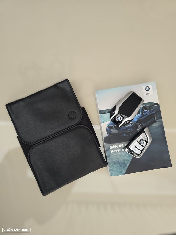 BMW 540 d xDrive Pack M Auto - 24