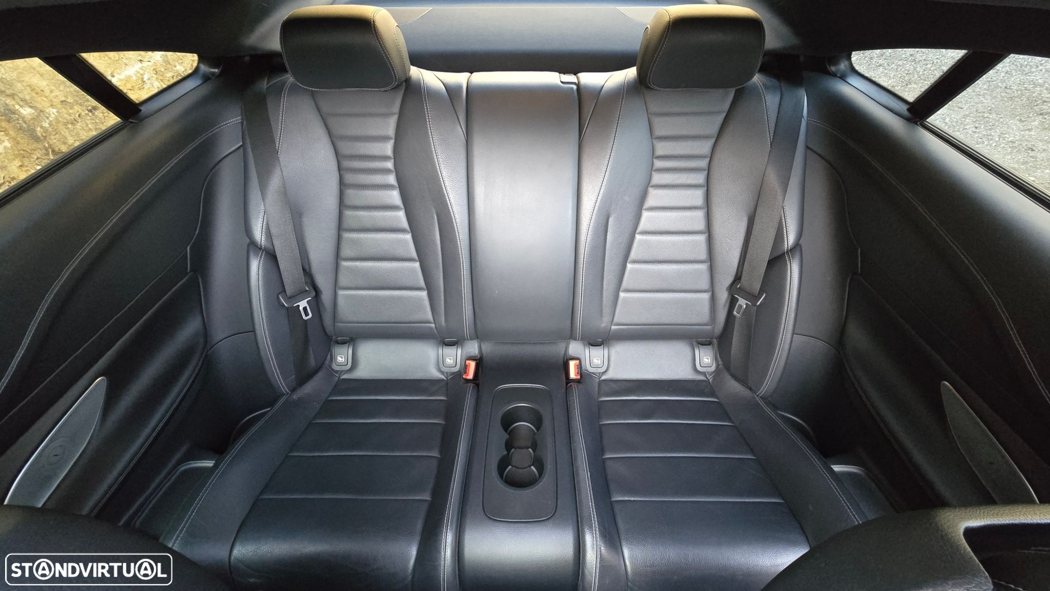 Mercedes-Benz E 220 - 53