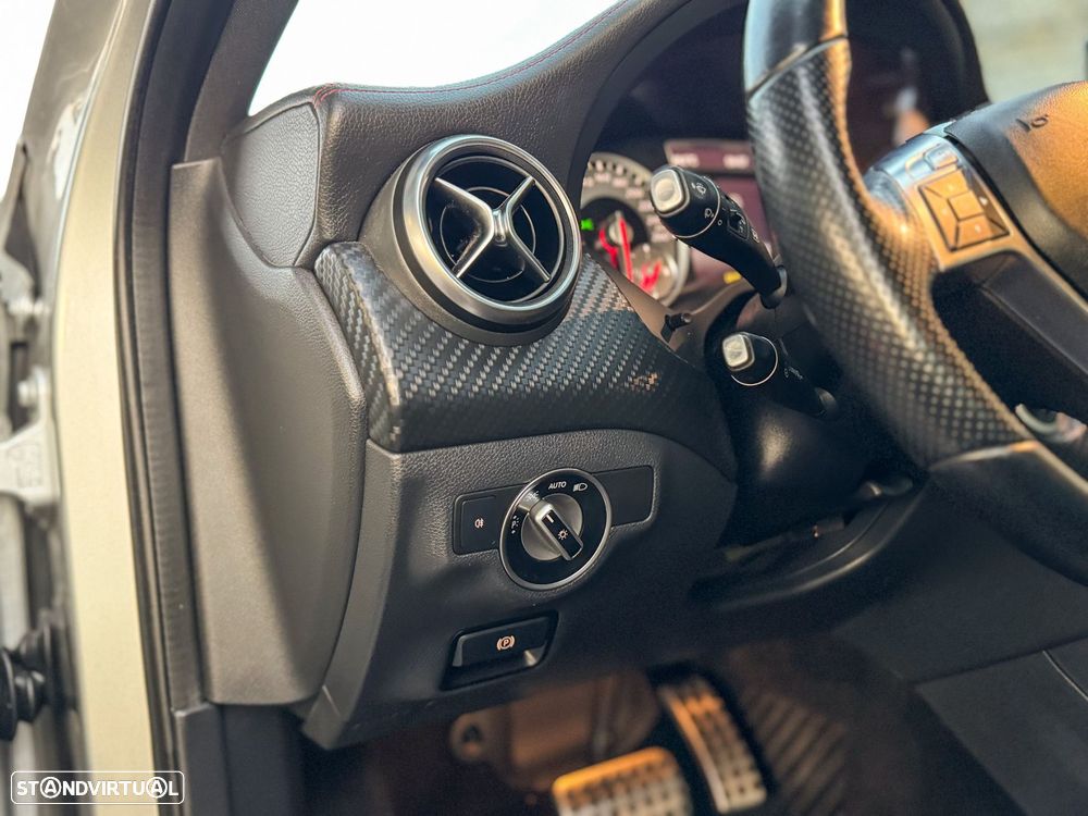 Mercedes-Benz A 180 - 25