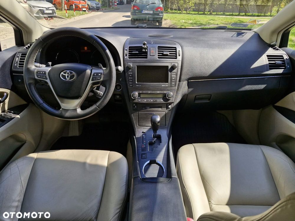 Toyota Avensis 2.0 Prestige EU5 MS - 17