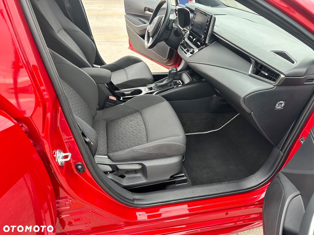 Toyota Corolla 2.0 Hybrid Executive - 13