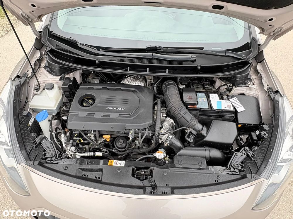 Hyundai i30 blue 1.6 CRDi Classic Navigation - 19