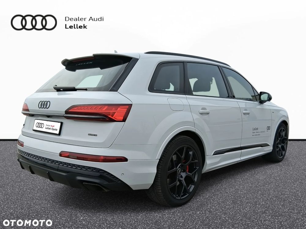 Audi Q7 55 TFSI e PHEV Quattro S Line Tiptr - 5