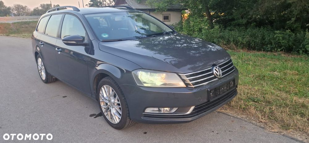 Volkswagen Passat 2.0 Blue TDI SCR Comfortline - 2