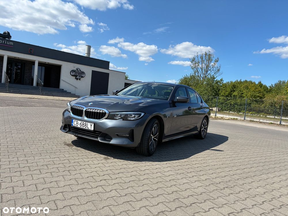 BMW Seria 3 318i Sport Line - 2