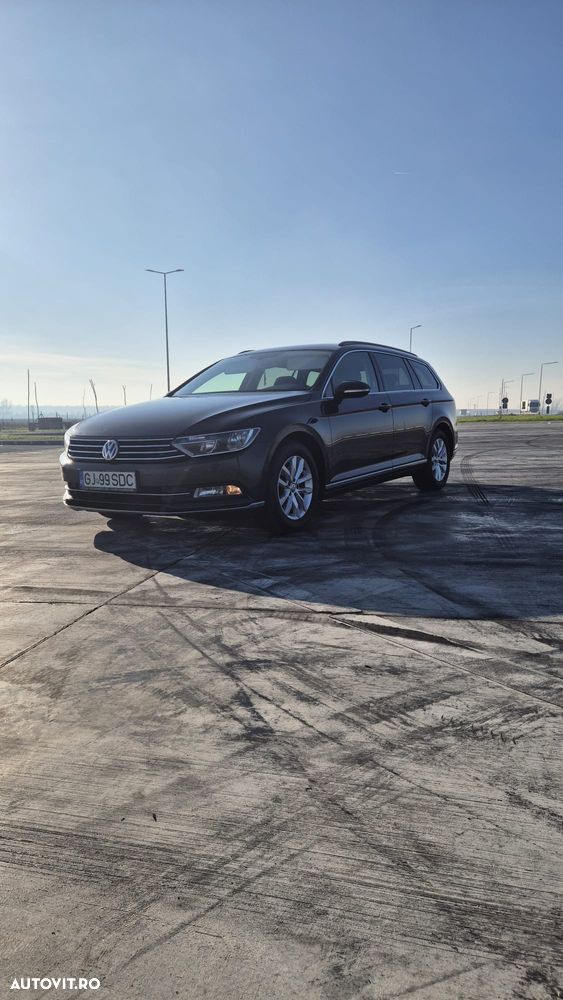 Volkswagen Passat 2.0 TDI DSG Comfortline - 5
