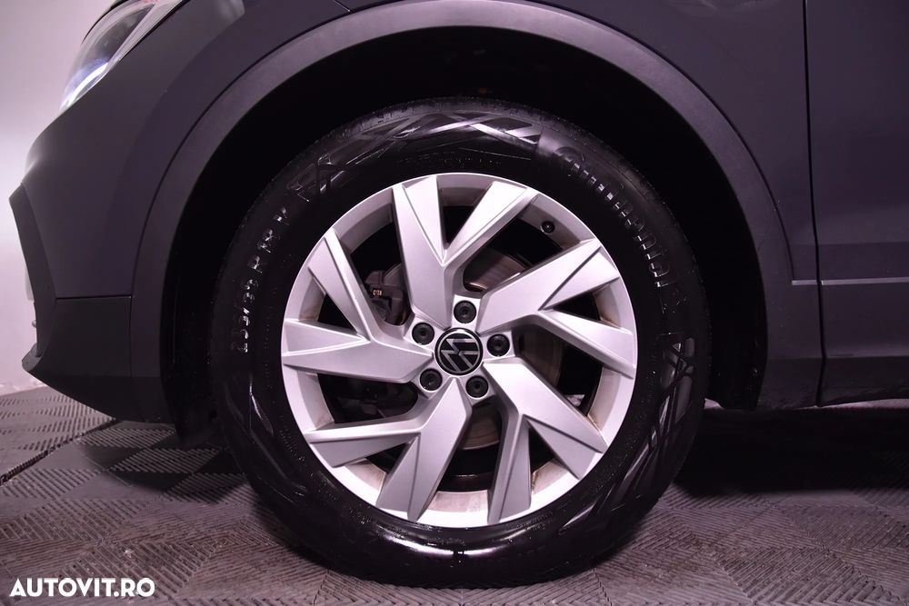 Volkswagen Tiguan - 13