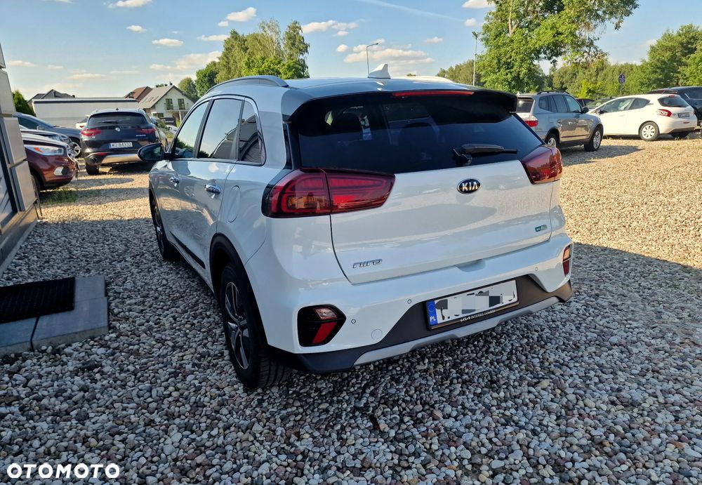 Kia Niro 1.6 GDI Hybrid Business Line - 10