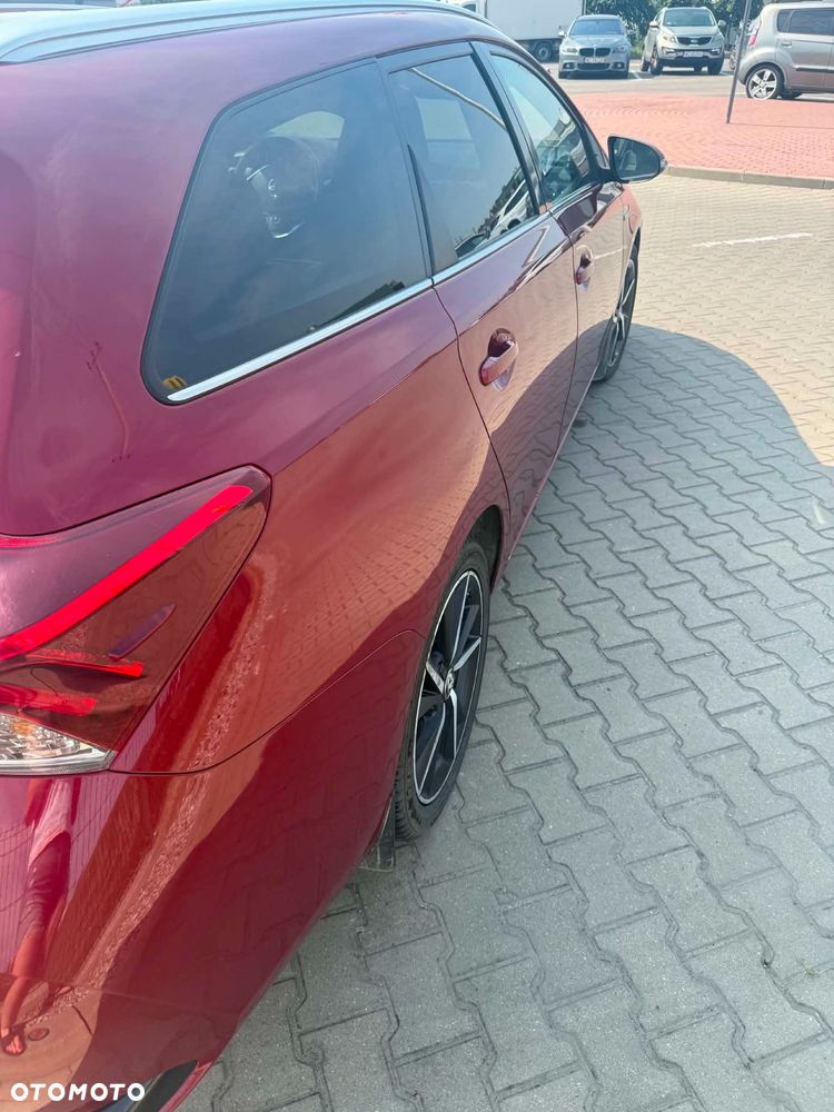 Toyota Auris Hybrid 135 Dynamic - 7