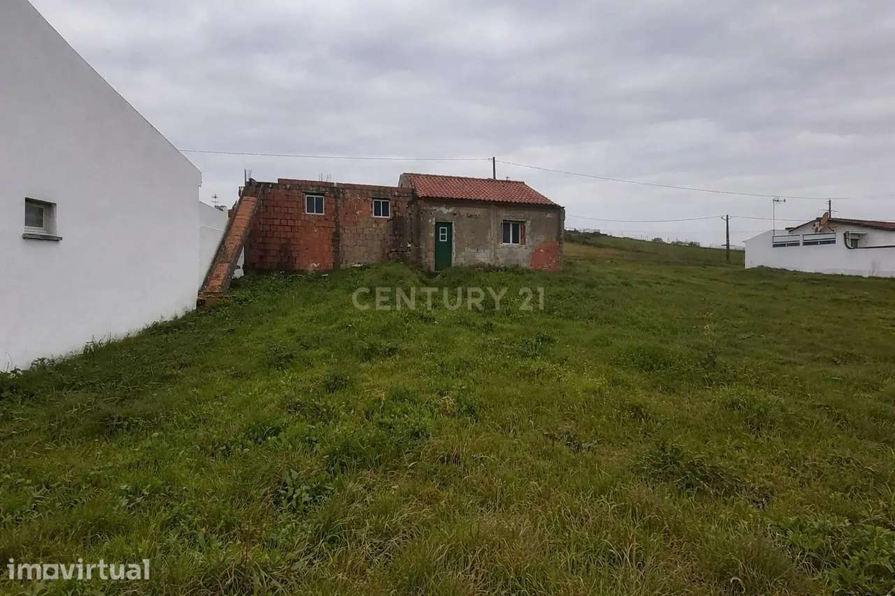 Terreno Urbano em Selmes (Vidigueira), com pré-construção iniciada - Grande imagem: 2/19