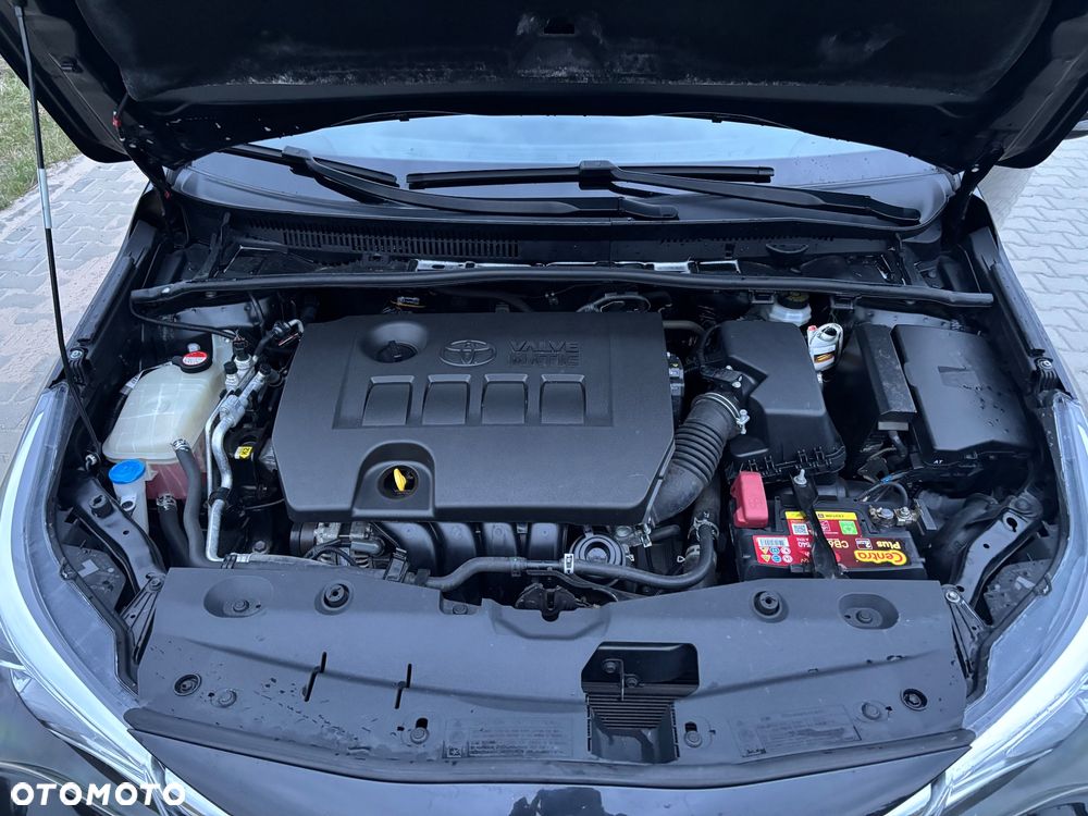 Toyota Avensis 2.0 Premium MS - 16