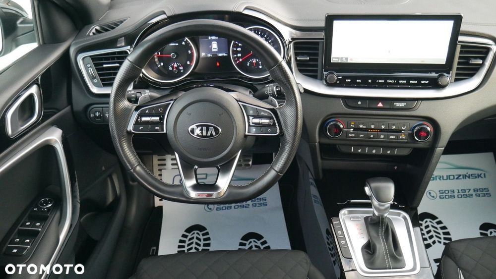 Kia ProCeed - 12