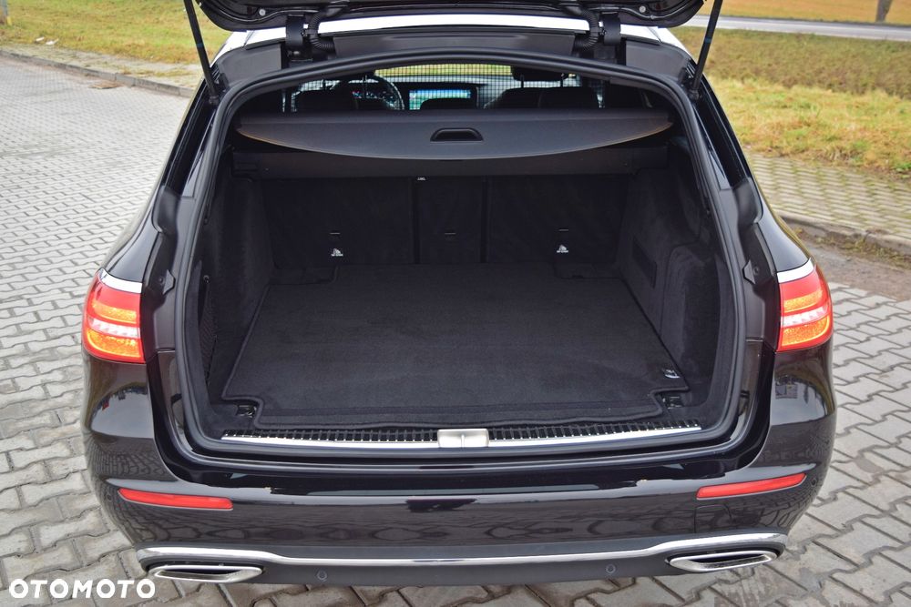 Mercedes-Benz Klasa E 200 9G-TRONIC Avantgarde - 30