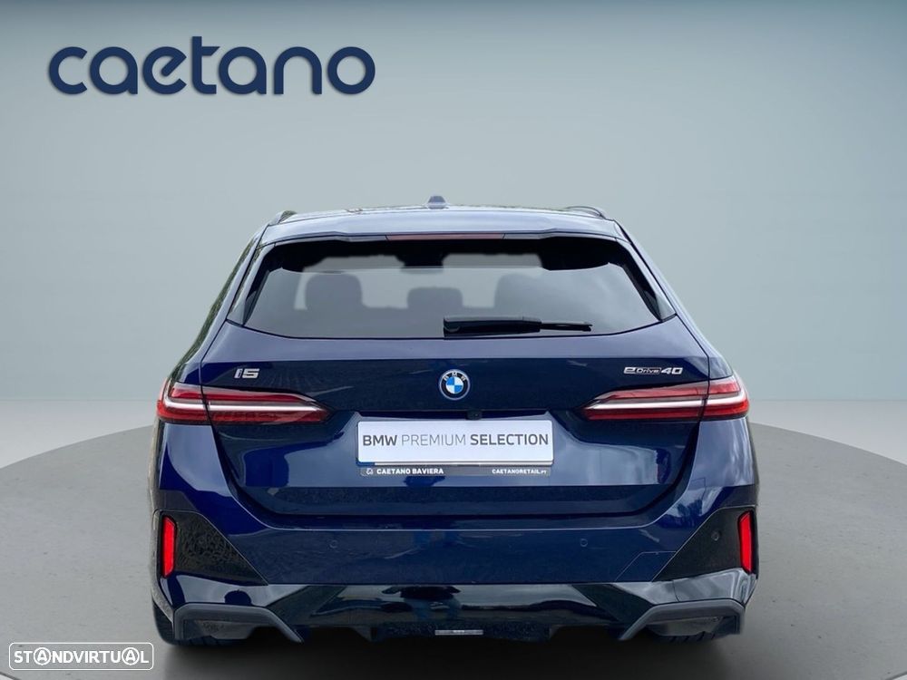 BMW i5 eDrive40 Pack Desportivo M - 21