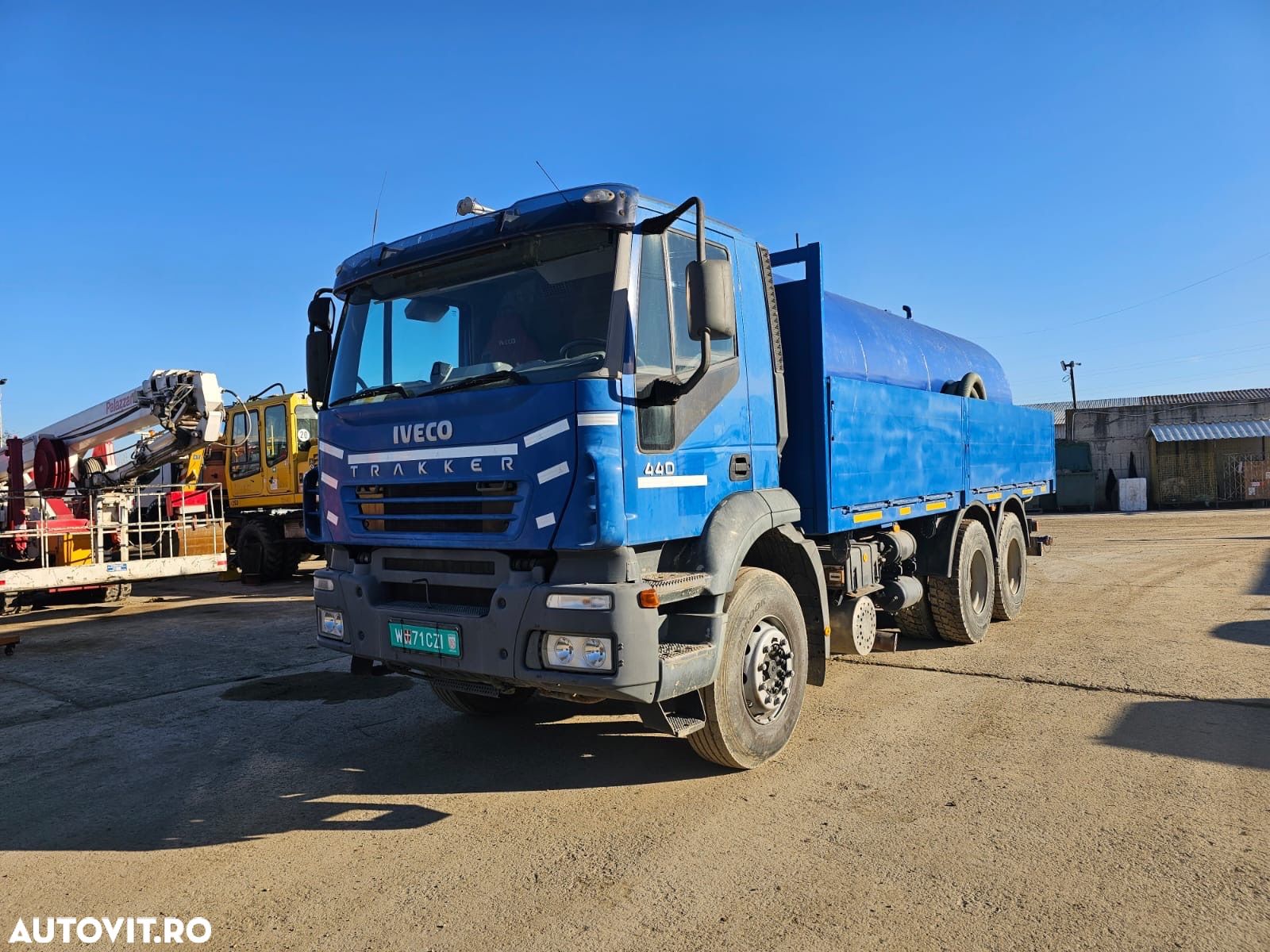 Iveco TRAKKER - 1