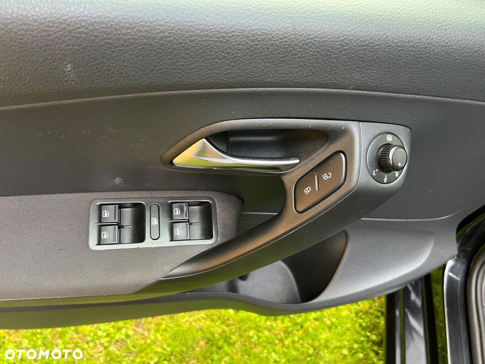 Volkswagen Polo 1.4 Team - 13