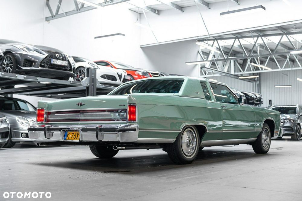 Lincoln Continental - 9