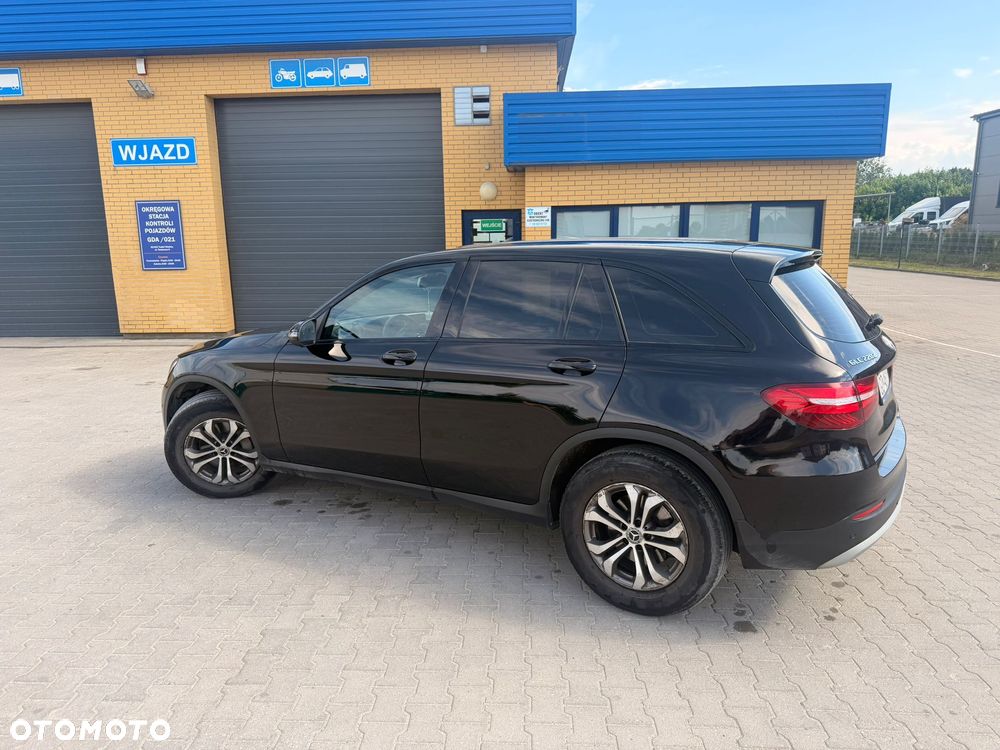 Mercedes-Benz GLC 220 d 4-Matic - 4