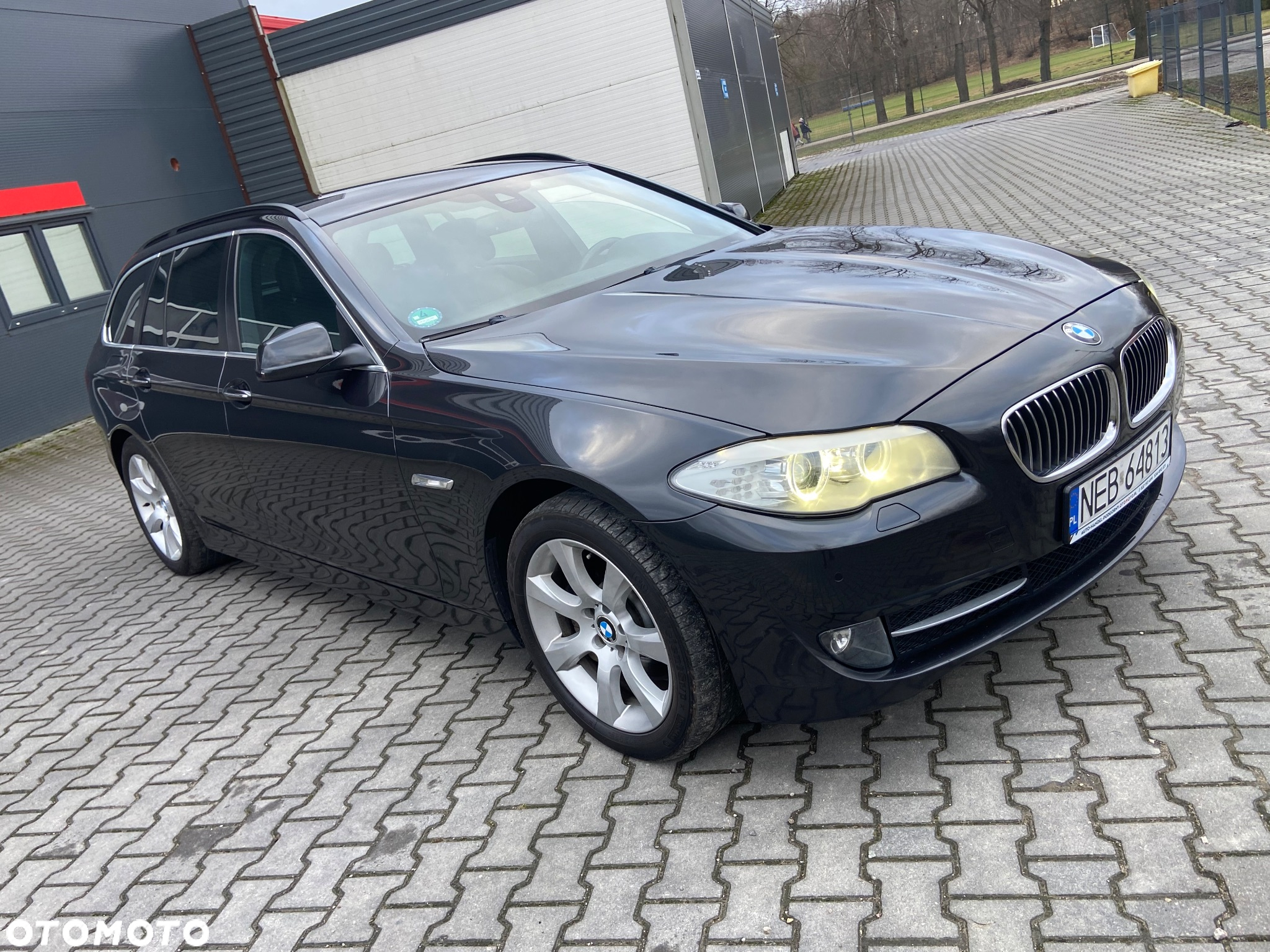 BMW Seria 5 525d xDrive Touring Modern Line - 12