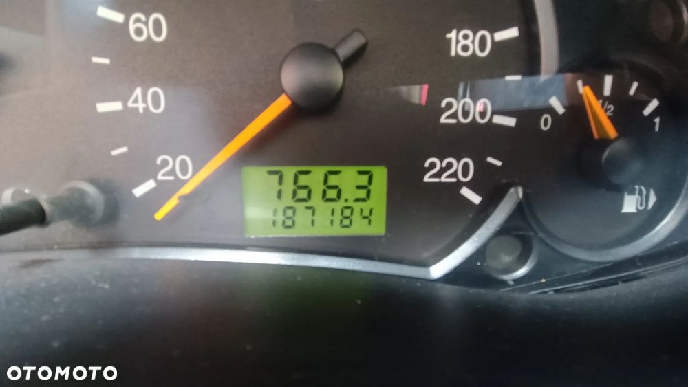 Ford Focus 1.8 FX - 7