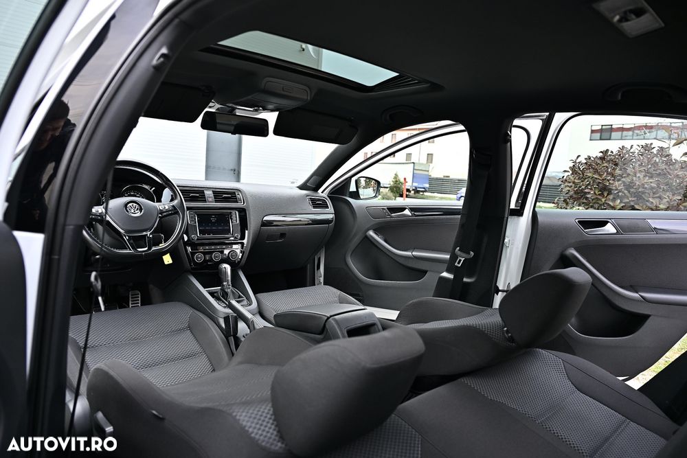 Volkswagen Jetta - 20