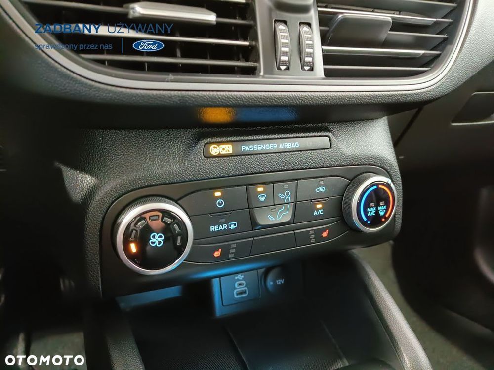 Ford Focus 1.5 EcoBlue STart-Stopp-System TITANIUM - 21