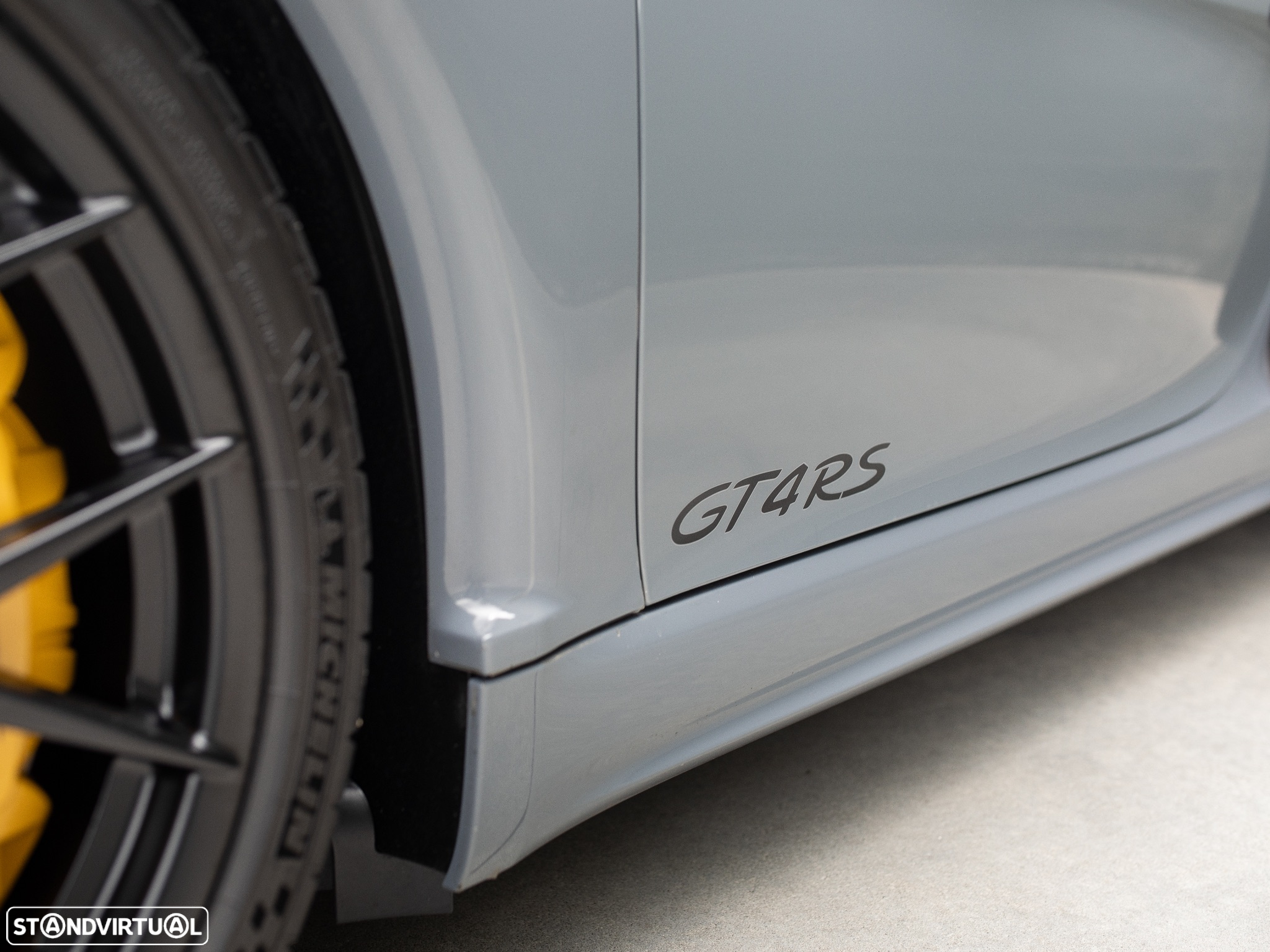 Porsche 718 Cayman GT4 RS - 7