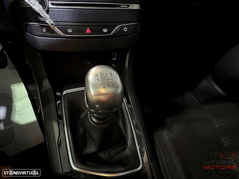 Peugeot 308 SW 1.6 BlueHDi Style J17 - 29