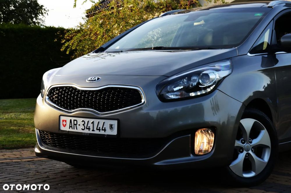 Kia Carens 1.7 CRDi XL 7os - 30