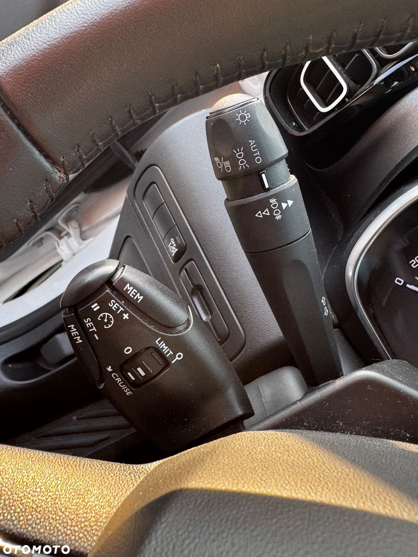Citroën C3 Aircross PureTech 130 Stop & Start EAT6 OPF SHINE - 30