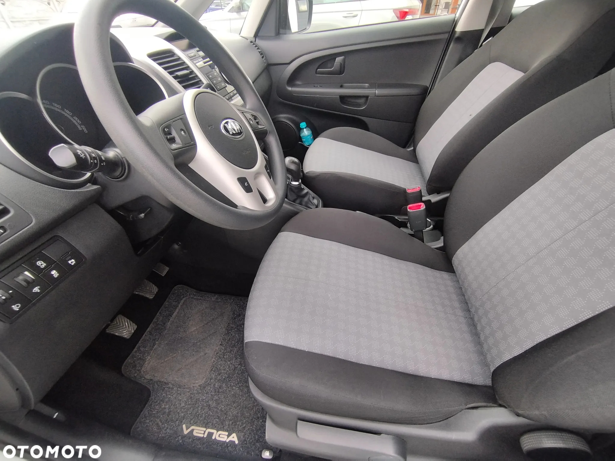 Kia Venga - 19