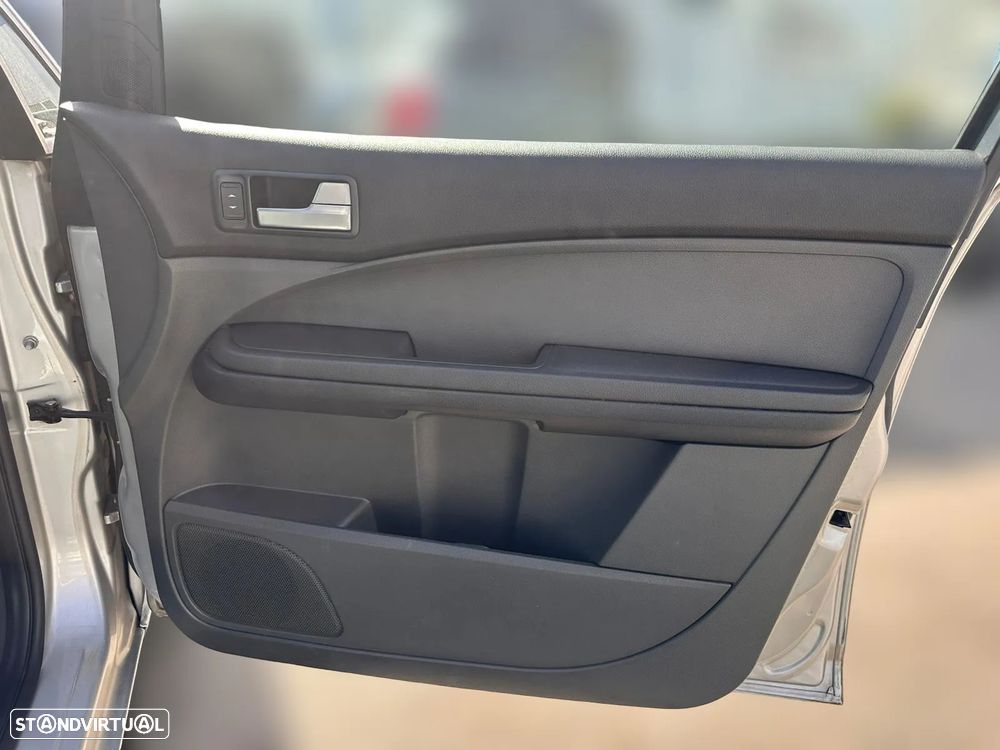 FORD Focus C-Max (DM2) 1.6 TDCi Diesel 109 cv  80 kW 2003 - 2007 G8DA para peças - 16