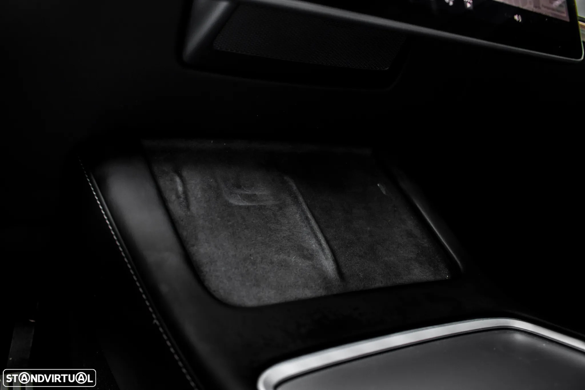 Tesla Model Y Performance Tração Integral - 18
