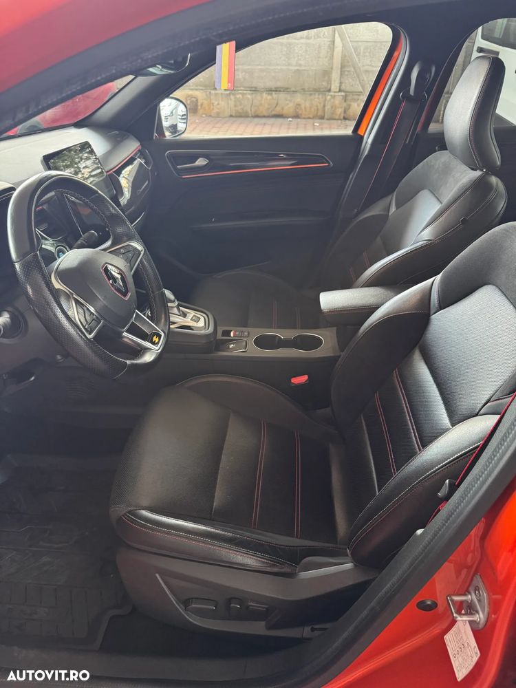 Renault Arkana E-TECH 145 R.S.LINE - 12