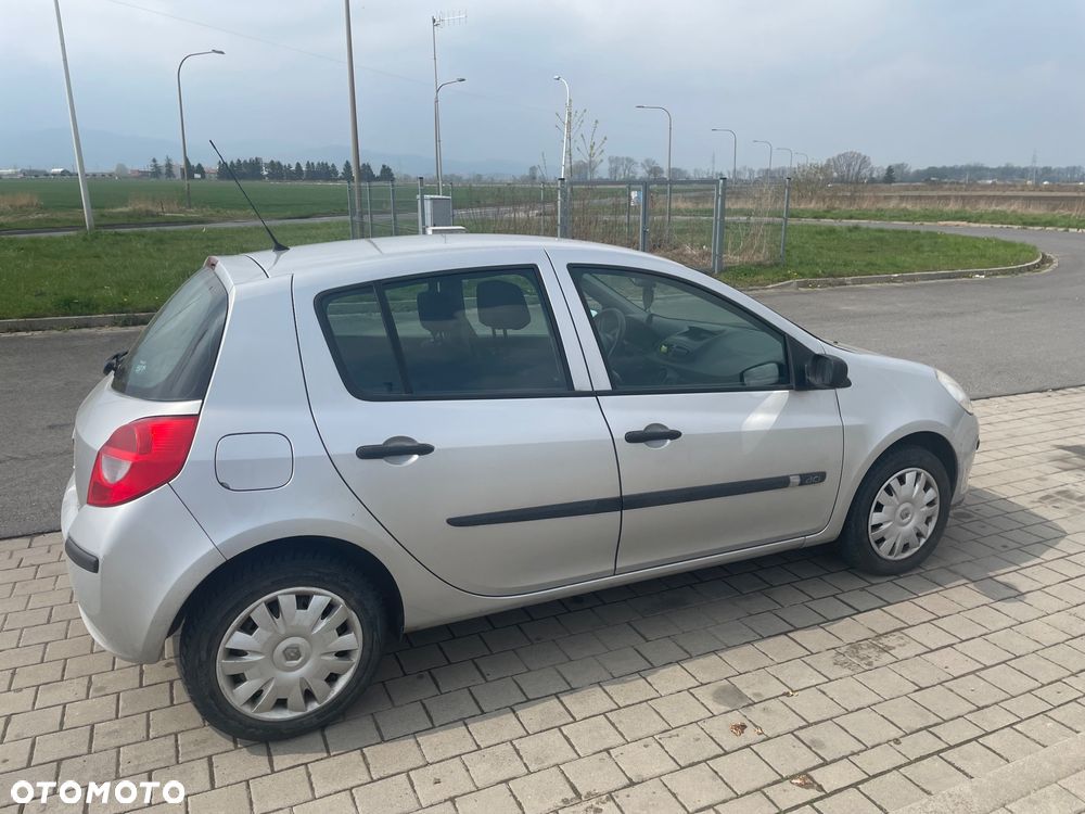 Renault Clio 1.5 dCi Wind - 4