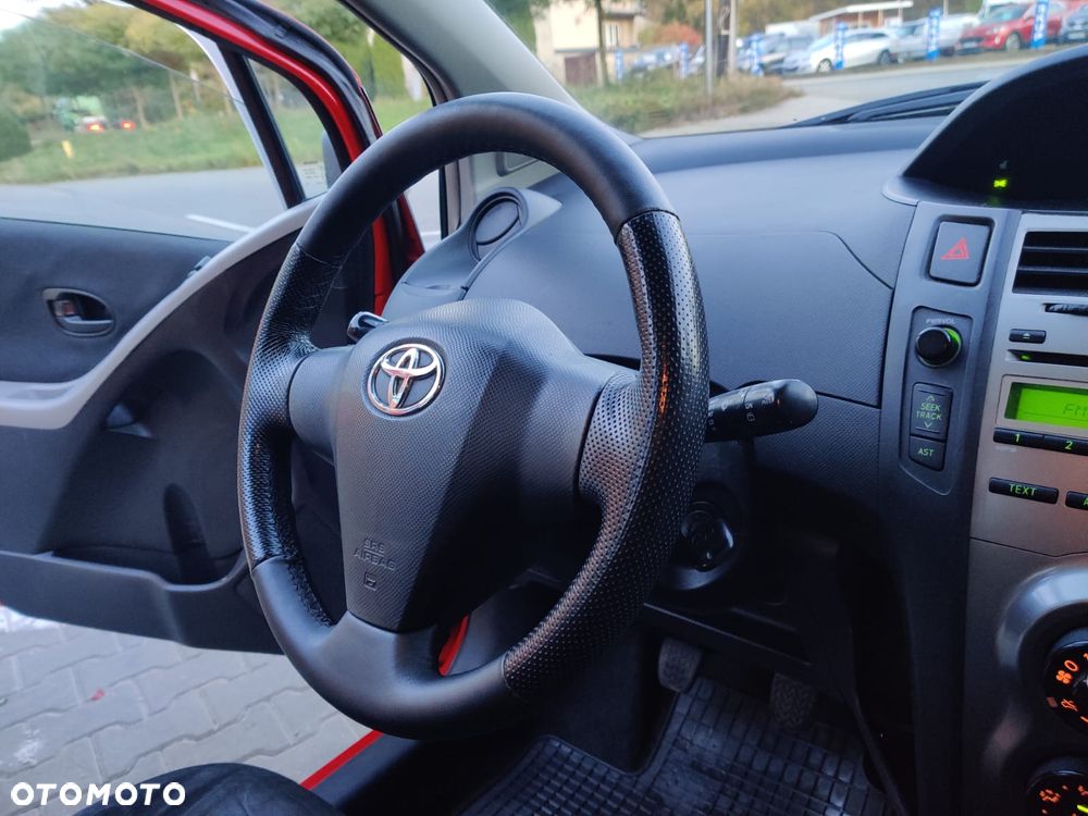Toyota Yaris 1.0 Terra - 5