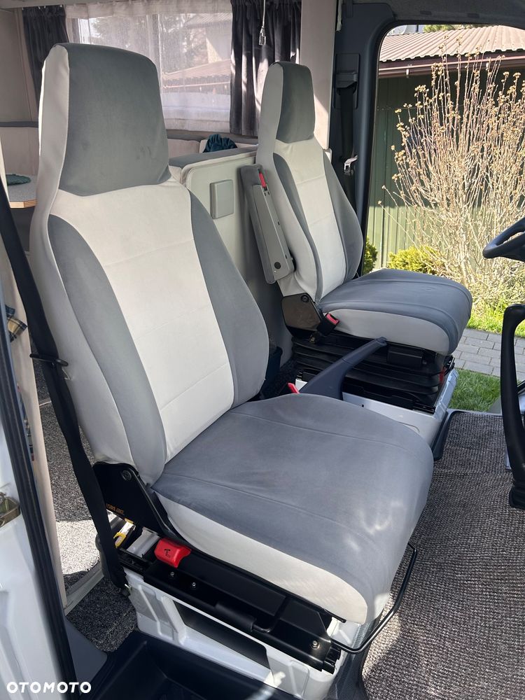 Mercedes-Benz Sprinter - 28