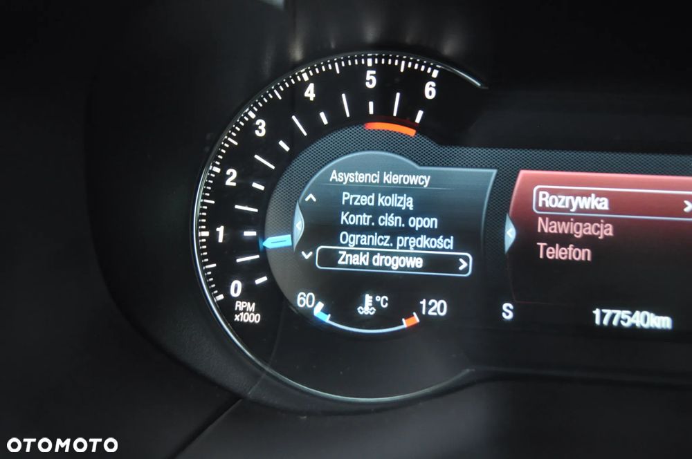 Ford S-Max 2.0 TDCi Titanium - 27