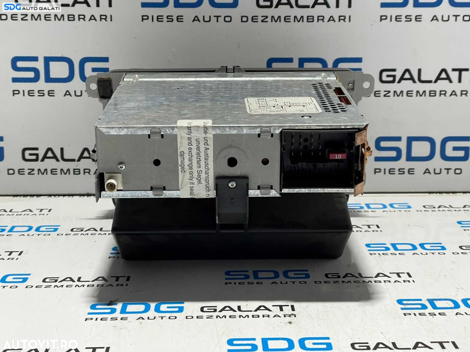 Unitate Radio CD Player U L V W MP3 Volkswagen Jetta 4 MK4 2012 - 2018 Cod 5K0035156A 5K0035156B [L3103] - 5