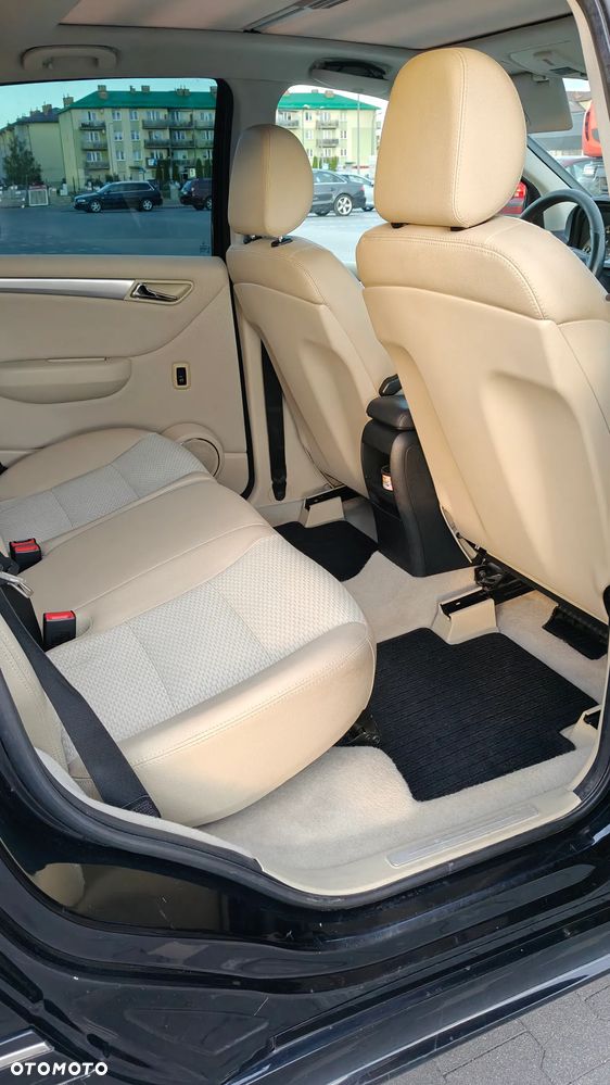 Mercedes-Benz Klasa B 180 CDI Autotronic - 12