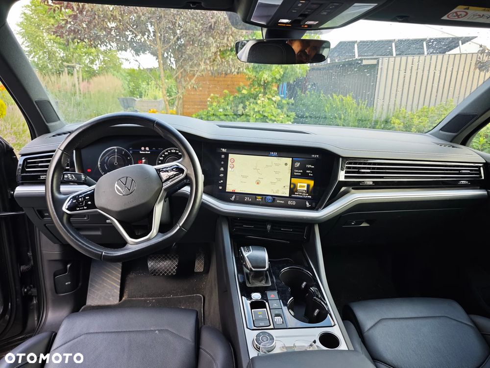 Volkswagen Touareg 3.0 V6 TFSI Plug-In Hybrid 4Mot Atmosphere - 17